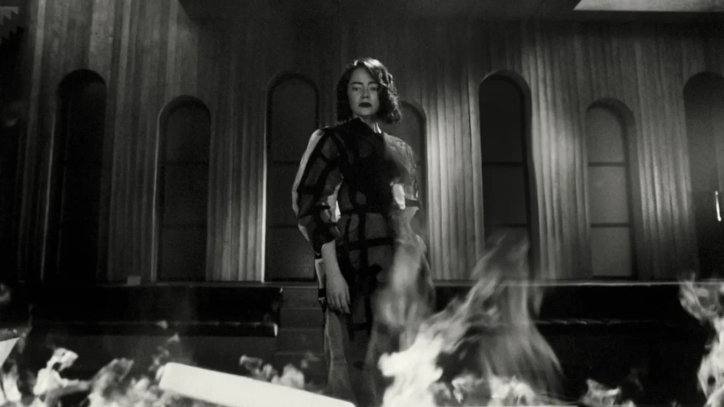 Kampanye Iklan Noir Squarespace